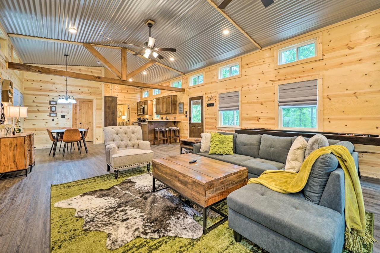 Stylish Cabin By Beavers Bend Hot Tub And Fire Pit Broken Bow Luaran gambar