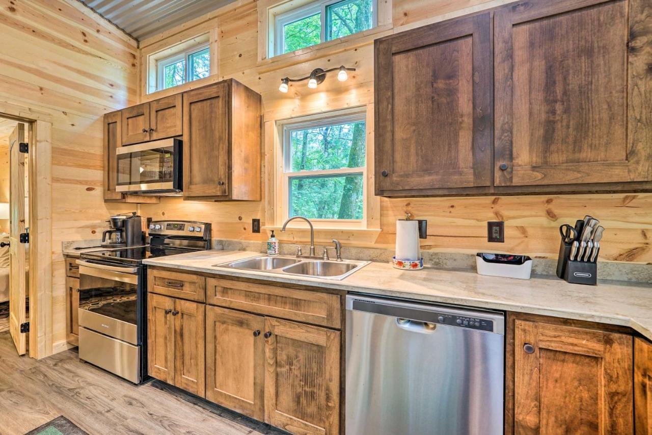 Stylish Cabin By Beavers Bend Hot Tub And Fire Pit Broken Bow Luaran gambar